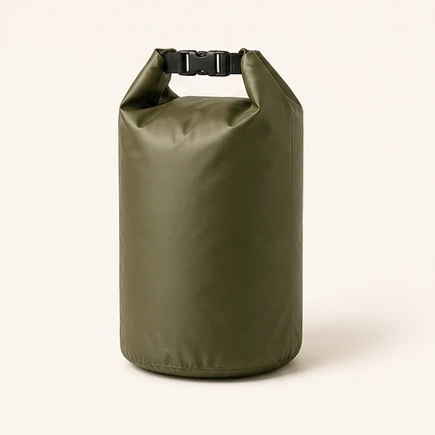 Wasserdichter Dry Bag in neutraler Studioaufnahme